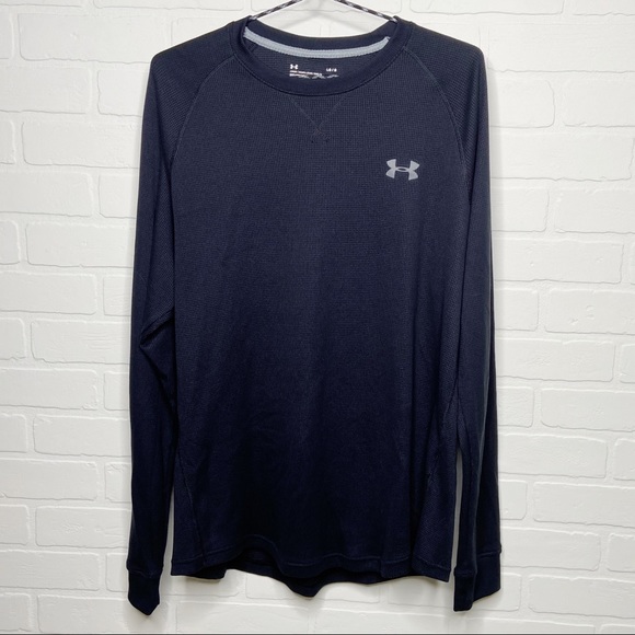 loose fit under armour long sleeve